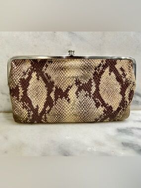 HOBO Lauren Clutch Wallet Python Snakeskin Sand Snake Double Frame Teal Interior